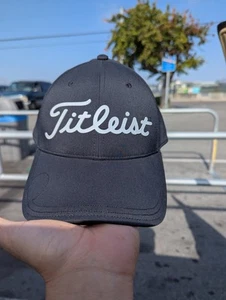 New Titleist Golf Hat Black - Picture 1 of 4