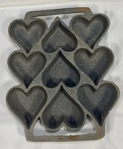 Cast Iron Muffin Biscuit Tart Pan Hearts - Picture 1 of 6