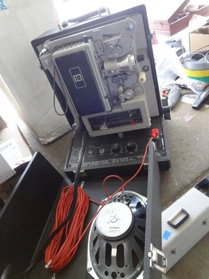 KODAK Pageant 250s Sound Projector 16mm Film Movie - Functional - Image 1 of 4