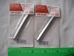 2 Stück Kadee 439 Mutternscheibe und Schraube, ganz Metall, enthält 36, Spur HO - Bild 1 von 4