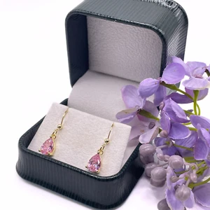 YELLOW GOLD FINISH Pear Cut Pink Tourmaline Droplet Earrings Including Gift Box - Picture 1 of 6