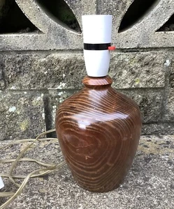 VINTAGE RETRO TURNED WOOD TABLE LAMP ~ MID CENTURY MODERN STYLE - Picture 1 of 2