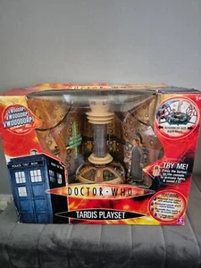Doctor Who 10th Doctor Tardis Playset by Character Options (2010) Never used - Picture 1 of 8