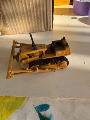 tracteur bulldozer Catterpillar D4E pacman 1 :50 - Photo 1/4