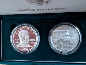 1998 S Black Revolutionary War Patriots Commemorative 2pc Silver Dollar Coin Set - Picture 1 of 2