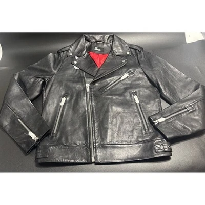 Chaqueta de motociclista de cuero de vaca para hombre The Kooples negra talla pequeña precio de venta sugerido por el fabricante 995 USD Foto 1 de 4