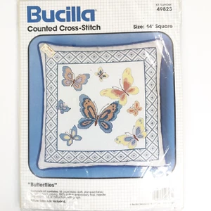 Bucilla Punto de Cruz Contado 49823 - Kit de Almohada Cuadrada Mariposas 14" - NUEVO - Imagen 1 de 4