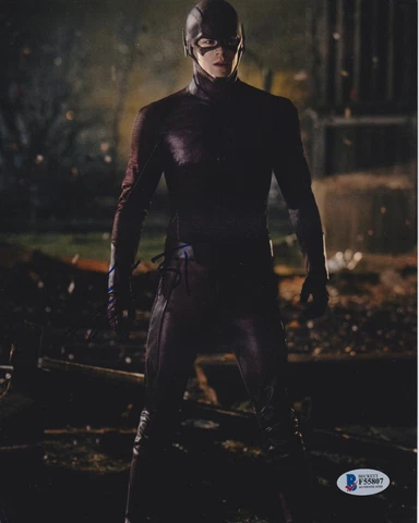 GRANT GUSTIN SIGNED 8X10 PHOTO THE FLASH ARROW BECKETT BAS AUTOGRAPH AUTO C Cover