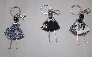 Llavero / Joya De Saco – Muñeca Articulada Con Vestido - Imagen 1 de 1