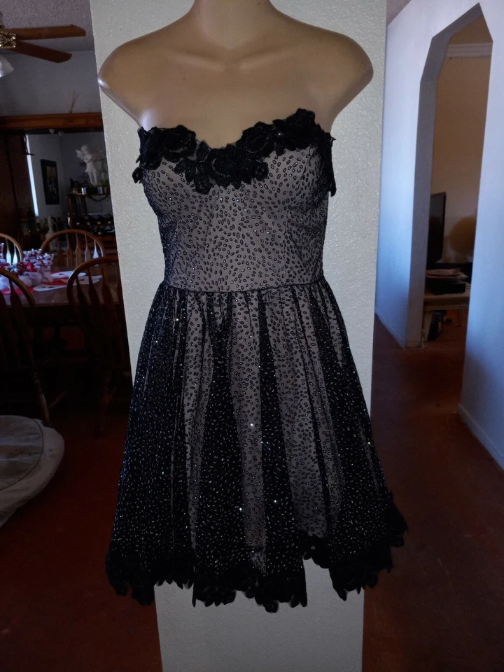 CITY TRIÁNGULOS NEGRO FALDA COMPLETA LENTEJUELAS BRILLANTES SIN TIRANTES VESTIDO FORMAL FIESTA PROM Foto 1 de 4