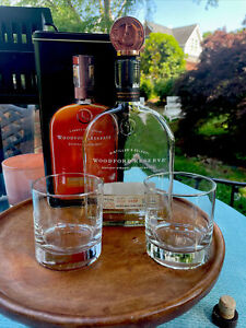 Woodford Reserve Collectors Set Bottle Tin Glasses and Copper Stopper