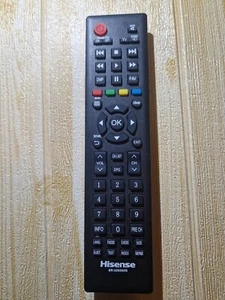 OHNE AKKUDECKEL----ORIGINAL--Hisense TV Fernbedienung ER-22655HS - Bild 1 von 5
