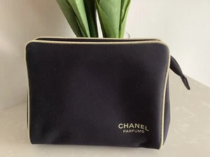CHANEL PARFUMS COSMETICS TRAVEL BAG IN BLACK WITH GOLD TRIM - VIP GIFT - Picture 1 of 12