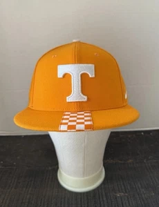 Rare Nike True Tennessee Volunteers Nike Swoosh SnapBack Hat - Picture 1 of 14