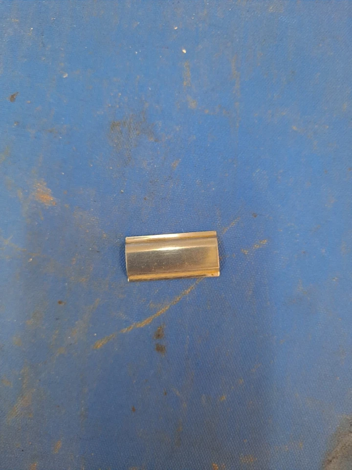 Parabrisas Datsun 240z 280z 70-78 escotilla trasera vidrio esquina moldura pieza  Bonito OEM Foto 1 de 1