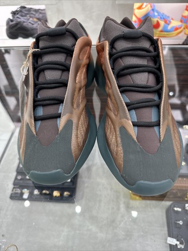 Taglia 9 5 Adidas Yeezy 700 V3 sbiadimento rame