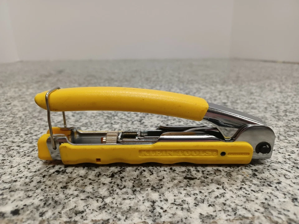 Klein Tools VDV211-048 Crimpadora de Compresión Compacta, Multi-Conector a-x Foto 1 de 4