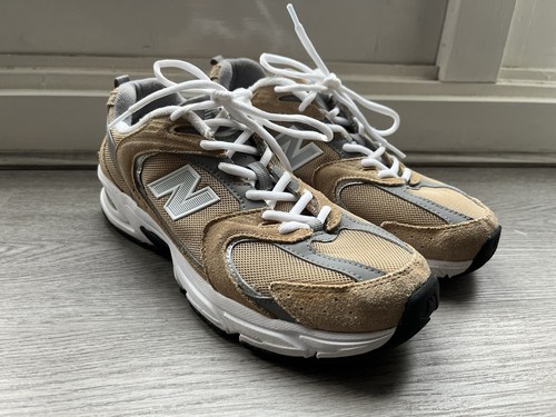 Scarpe da ginnastica New Balance 530 UOMO marrone sabbia scamosciate rete MR530CJ taglia UK 7 ottime condizioni