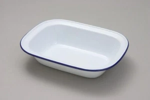 Falcon Enamel Oblong Pie Dish 18cm Dishwasher & Freezer Safe Oven Safe To 250°C - Picture 1 of 1