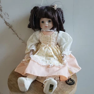 Muñeca de porcelana Brinns Susan 1989 14,5 pulgadas coleccionable decoración de estatuilla vintage - Imagen 1 de 8