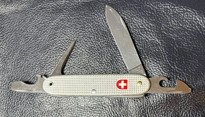 Navaja suiza Wenger SOLDIER - Alox - plateada - 93 mm - sin fecha Foto 1 de 4