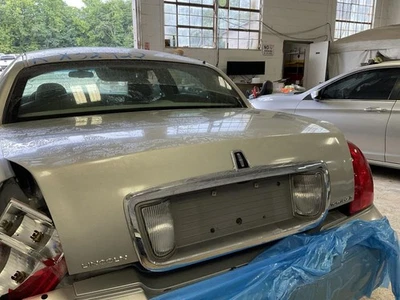 Trunk/Hatch/Tailgate Fits 03-11 LINCOLN & TOWN CAR 4986083 Foto 1 de 4