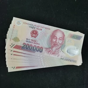 20 Pcs 200,000 VND = 4 Million Vietnam Dong Polymer Banknote Travel Cash UNC - Picture 1 of 2