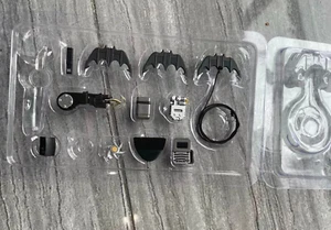 1/6 Weapon Accessories Figure Hot Toys HT MMS712 The Flash Batman Modern Suit - Picture 1 of 1