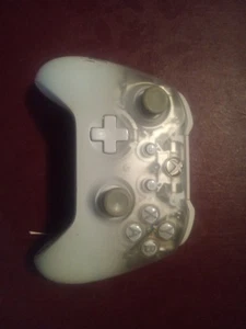 Microsoft Xbox One Wireless Controller Phantom White - Bild 1 von 3