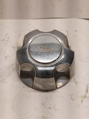 Tapacubos Explorer 2001  Foto 1 de 4