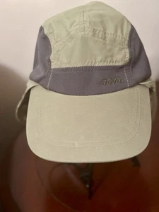 Teva Hat/Cap Strap Tan  , Casual Adjustable Hiking  With Flaps, Water Resistant - Picture 1 of 5