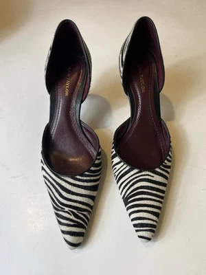 Женские туфли-лодочки Ann Taylor без застежек с принтом зебра с заостренным носком на шпильке размер 6 М - Изображение 1 из 4