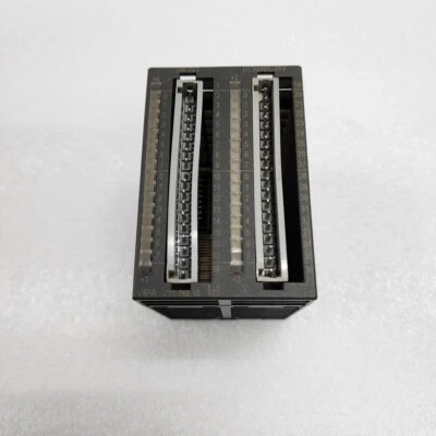 VIPA 221-2BL10 SM221 DIGITAL INPUT MODULE 32DI - Image 1 of 4