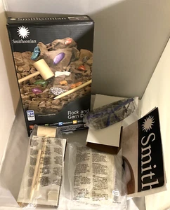 SMITHSONIAN Rock and Gem Dig Set Science Educational Project 8+ Years Old - Picture 1 of 4