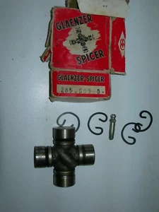 Universalkupplung - Kardanwelle X Gelenk Alfa Romeo GLAENZER SPICER 265.005.0. - Bild 1 von 1