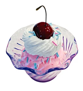 DEZICAKES Falso Helado Comida Artificial Rosa Burbuja Goma Helado Helado - Imagen 1 de 6
