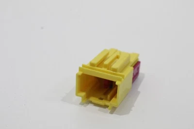 Audi A3 8L 4 Seat Airbag 4 Pin Wiring Connector Plug New Genuine 8D0972573 - Image 1 of 4