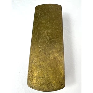 Caja de tuercas Betel latón tapa con bisagras dividida sudeste asiático intrincado diseño con inscripción - Imagen 1 de 10