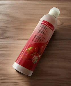Avon Naturals Strawberry & Guava Revitalizing 2in1 Shampoo/Conditioner 8.4oz NOS - Picture 1 of 3