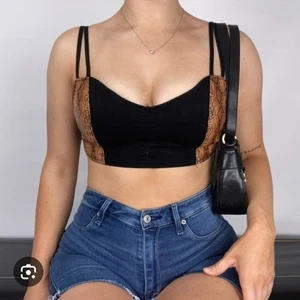 Urban Outfitters Tie Back Strappy Cropped Top Black Tan Snakeskin Size Medium - Picture 1 of 8