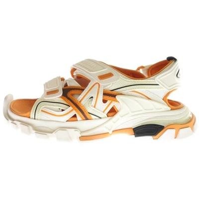 Sandalia Balenciaga Track Mule blanca/naranja 617543 para mujer Foto 1 de 4