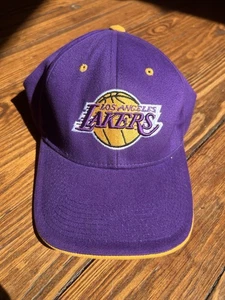 Cappello vintage anni 90 Twins Enterprises Los Angeles Lakers NBA Kobe Bryant - Foto 1 di 4