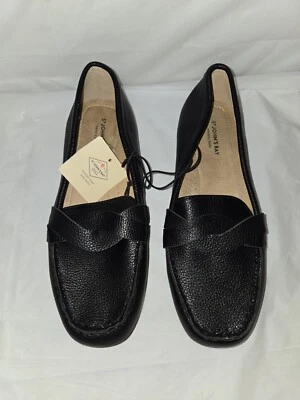 St Johns Bay Black Loafers For Women Size 8W. NWT. Memory Foam Comfort Sole. - Image 1 of 4