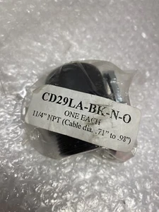 Menge 10 Hummel 1 1/4" NPT schwarz Nylon Standard Kuppel CD29LA-BK-N-O 2 Loch - Bild 1 von 4