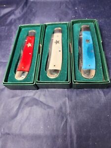 Moore Maker USA Set of 3-5202 TX Trapper Knives Red,White, Blue Bone Handles NIB