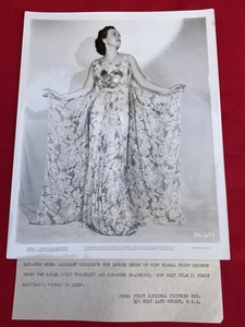 1935 FOTO STAMPA HOLLYWOOD VITAGRAPH PRIMA IMMAGINE NATL MARGARET LINDSAY BATWING - Foto 1 di 8