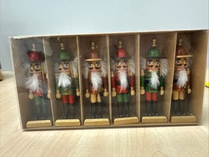 SIGRO Nussknacker 6er Set Holz 12 cm Baumschmuck Anhänger bunt 30167 - Bild 1 von 5