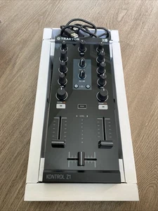 Mint condition – Native Instruments TRAKTOR KONTROL Z1, 2-Channel DJ Controller - Picture 1 of 10
