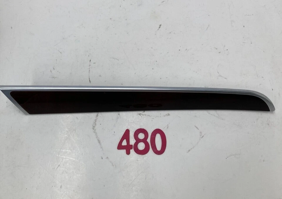 05-11 奥迪 A6 Quattro 司机左后内门装饰成型棕色原始设备制造商 — 第 1/4 张图片