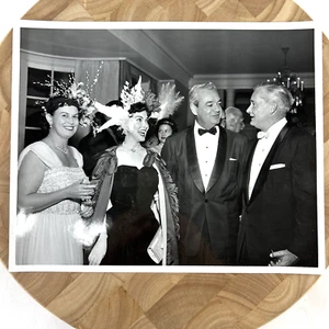 vtg hollywood press photo black white 8x10 party - Imagen 1 de 7